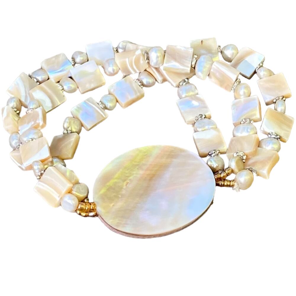 "Mother of Peal"-look Elastic Bracelet 8"